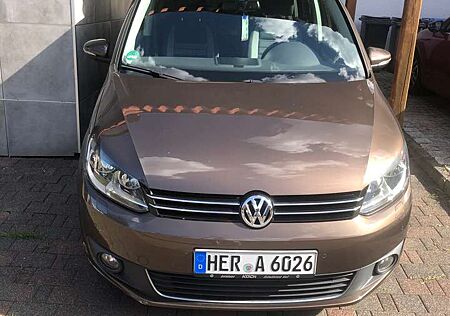 VW Touran Volkswagen 1.2 TSI Life