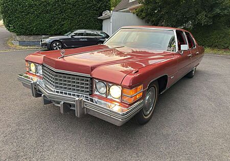 Cadillac Fleetwood Brougham Sixty Special d‘Elegance 1974