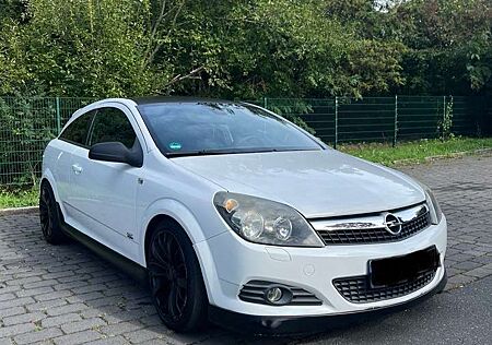 Opel Astra GTC - 1,8l (140 PS)