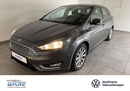 Ford Focus 1.5 Titanium KLIMA TELEFON SITZHEIZUNG FRONT