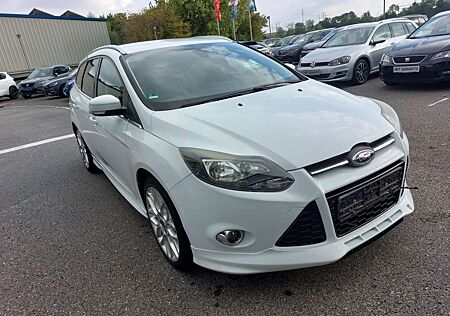 Ford Focus Turnier 1.6 Model S 150ps.Navi Kamera