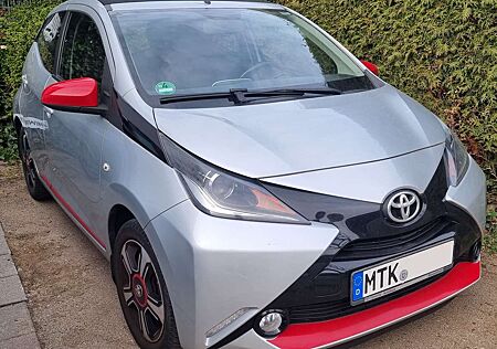Toyota Aygo 5-Türer x-wave