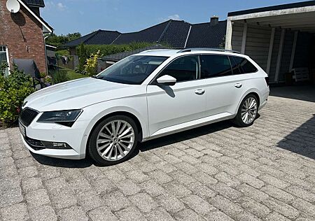 Skoda Superb III Combi Diesel Combi 2.0 TDI DSG Style