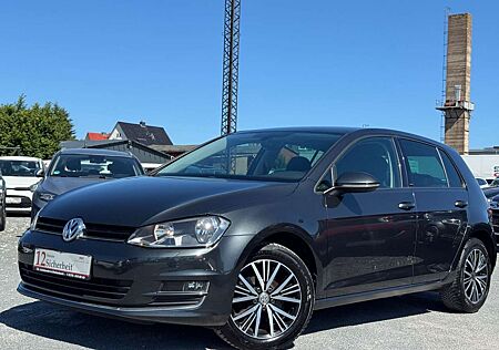 VW Golf Volkswagen VII Lim. Allstar BMT/SHZ/NAVI/EURO 6