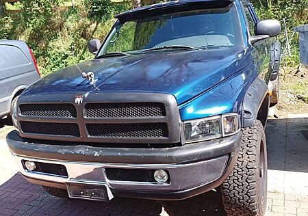 Dodge RAM 2500 magnum V10