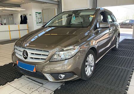 Mercedes-Benz B 180 Automatik*PDC*Klima*Euro 6
