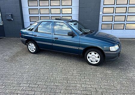 Ford Escort *1. Hand*
