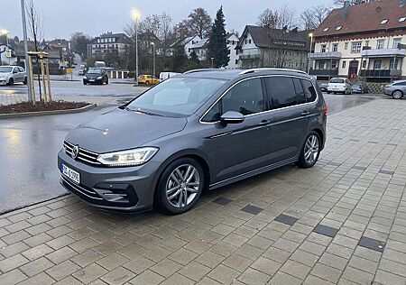 VW Touran Volkswagen R-line