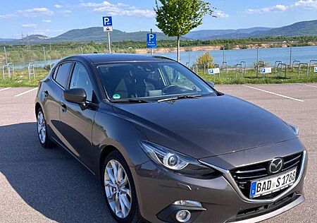 Mazda 3 SKYACTIV-D 150 Automatik Sports-Line