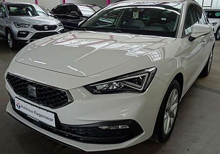 Seat Leon ST 2.0 TDI STYLE*AHK*ACC*CAM*KEY*LED*