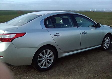 Renault Latitude dCi/AUTOM/LEDER/TÜV/AHK/KLIMA/VOLLAUST