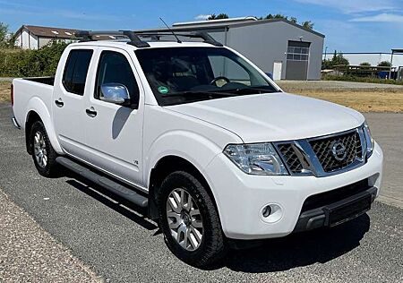 Nissan Navara 4x4 Allrad Automatik Leder AHK Kamera Klima 3.0 V6