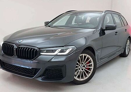 BMW 530 d xDrive M Sport / KAMERA / LEDER / HEAD-UP