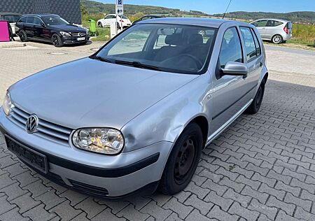 VW Golf Volkswagen 1.6 AUTO EDITION