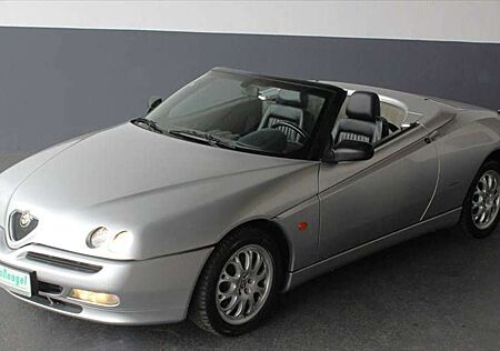 Alfa Romeo Spider Sportsitze Leder Schwarz, elektr. Verdeck