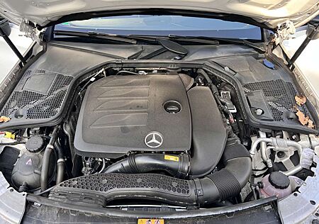 Mercedes-Benz C 200 Cabrio 9G-TRONIC AMG Line