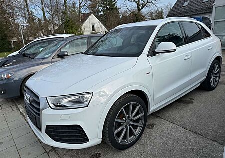 Audi Q3 sport quattro / S LINE