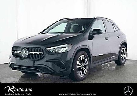 Mercedes-Benz GLA 180 Night, Lordose, Hands free,Panorama, AHK