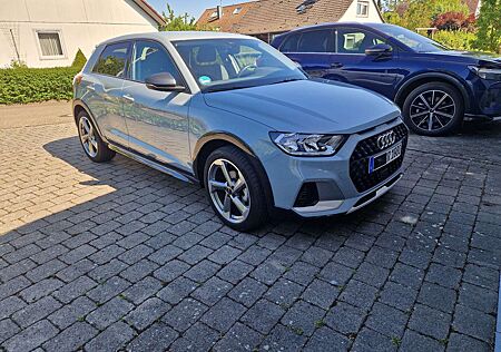 Audi A1 30 TFSI allstreet S tronic