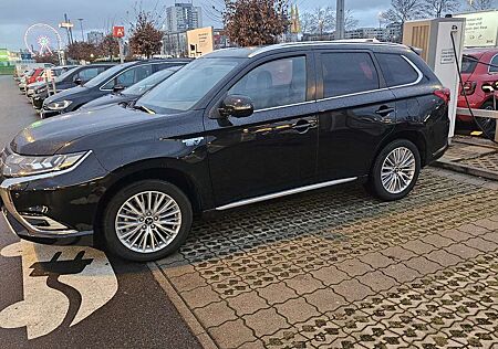 Mitsubishi Outlander 2.4 4WD Plug-In Hybrid Top, Garantie