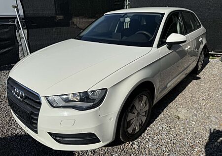 Audi A3 Sportback Navi Klima Sitzheizung TÜV neu