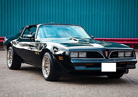 Pontiac Trans Am Bandit Restomod