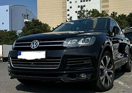 VW Touareg Volkswagen 3.0 V6 R-Line Vollausstattung