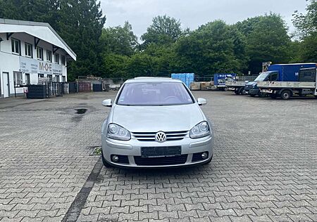 VW Golf Volkswagen 1.6 FSI Automatik Individual