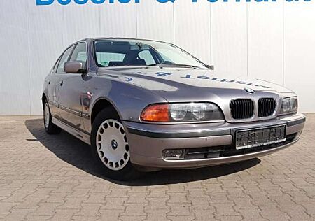 BMW 520 i E39 Automatik*Top Zustand*2.Hand*