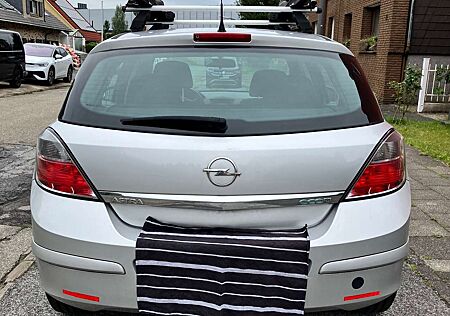 Opel Astra 1.4 Selection 110 Jahre