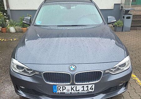 BMW 320i 320 Touring Aut. Modern Line