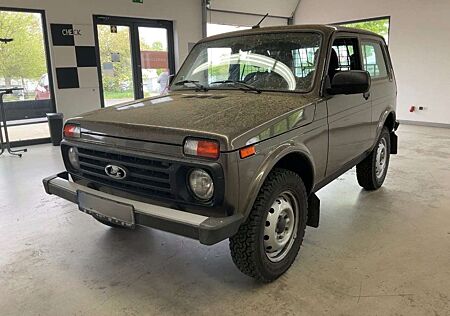 Lada Niva Taiga Original 4x4 | LKW Zulassung BOX