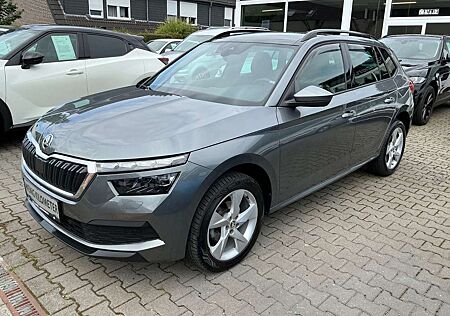 Skoda Kamiq Style Automatik AHK Navi LED Panorama