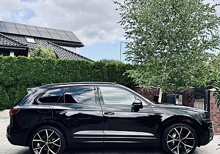 VW Touareg Volkswagen R-Line 3.0 TDI 4M MATRIX 360° Pano Head-up