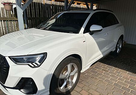 Audi Q3 40 TDI quattro S tronic line