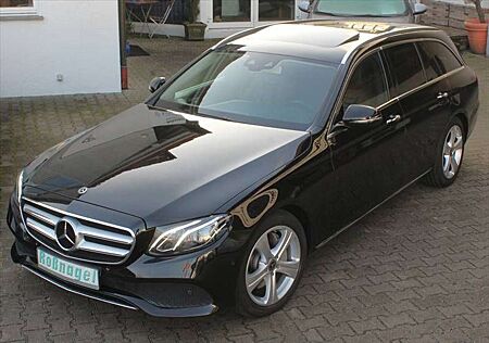 Mercedes-Benz E 350 d T-Kombi Avantgarde Comand Leder AHK