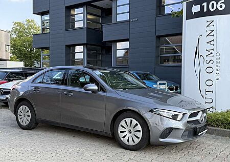 Mercedes-Benz A 180 Limousine AHK LED DAB RFK