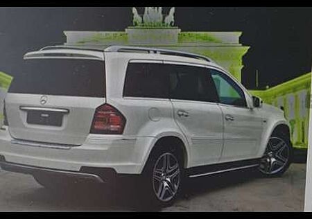 Mercedes-Benz GL 500 4Matic 7G-TRONIC Grand Edition