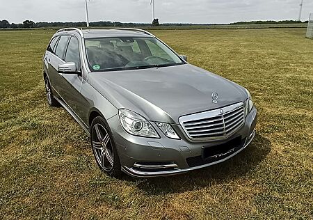 Mercedes-Benz E 200 E-Klasse T-Modell T BlueEFFICIENCY 7G-TRONIC Elega