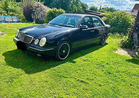 Mercedes-Benz E 280 Avantgarde