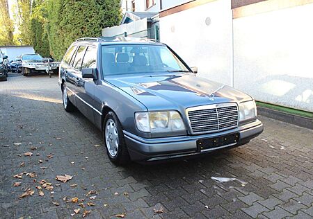 Mercedes-Benz E 200 AUT. Klima Schiebedach AHK EFH TOP!!!!!!!!