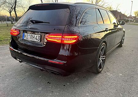 Mercedes-Benz E 43 AMG 4Matic T 9G-TRONIC