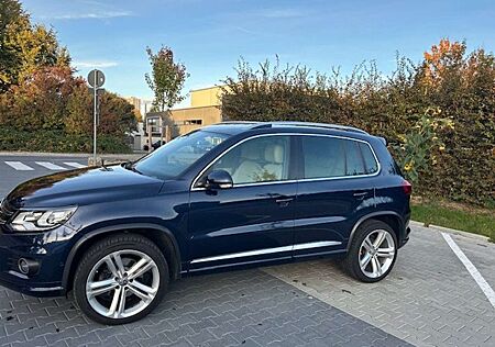 VW Tiguan Volkswagen 2.0 TSI 4Motion Sport