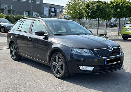 Skoda Octavia 2.0 TDI Combi Ambition NAVIGATION