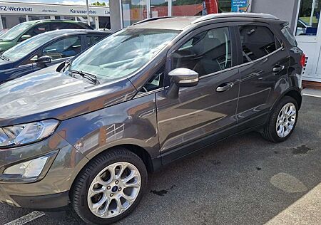 Ford EcoSport Titanium Key-Free, B&O, Toter-Winkel,Winterpaket