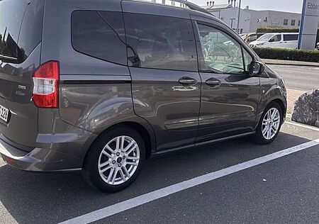 Ford Tourneo Courier gebraucht kaufen Ford Tourneo Courier Titanium