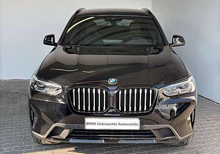 BMW X3 xDrive20iA LiveCock.LED.DriveAss.SHZ.ParkAss.