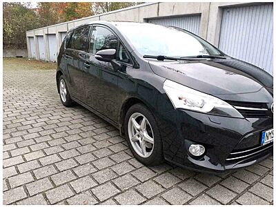 Toyota Verso Verso 2.2 D-CAT 7-Sitzer Comfort