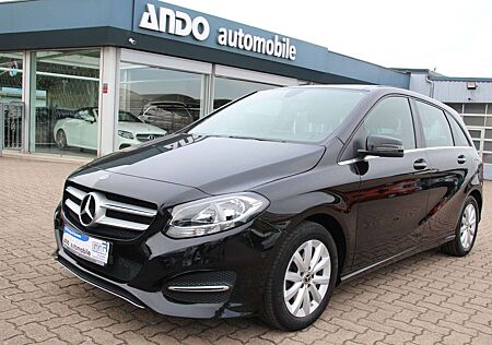 Mercedes-Benz B 180 Style Klima/Panorama/Bluetooth/Navi/2Hand