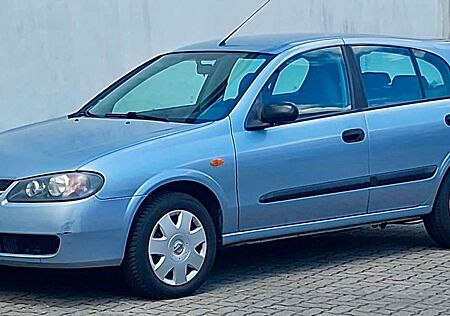 Nissan Almera 1,5i Visia HU/AU neu Klima R/C ZV eFH